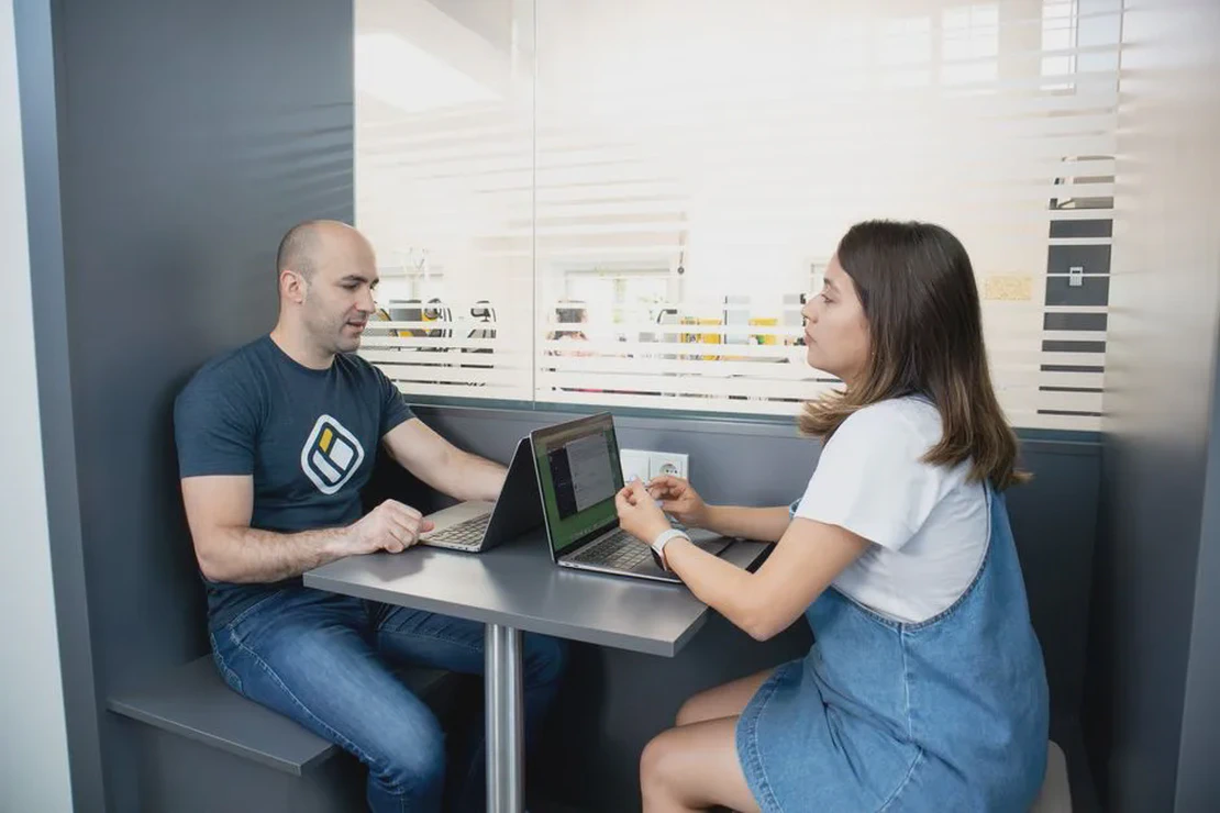 AI Employees: Revolutionizing the Modern Workforce