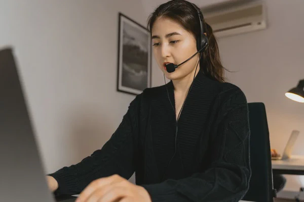 AI Receptionist for Small Business: Answer Calls, Book More Work
