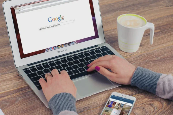 AI for SEO for Small Business: Refresh Old Pages