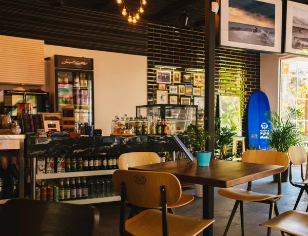 AI Social Media Manager for Takeaway Cafes