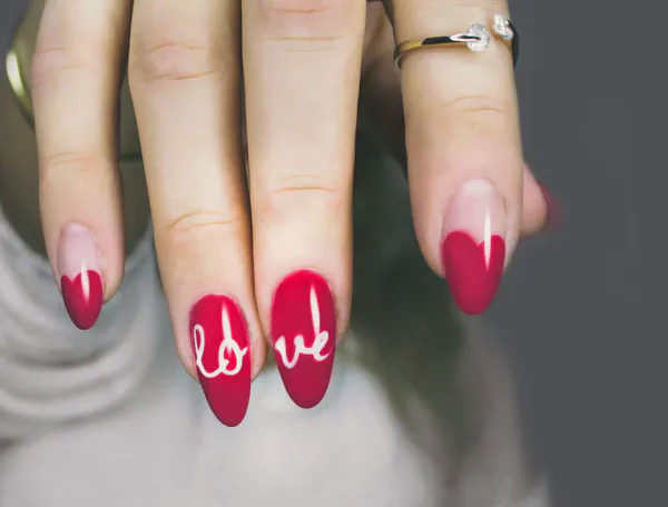 AI Social Media Manager for Nail Salons